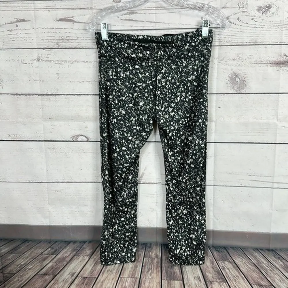 Nike Leggings Womens Medium Black‎ Gray Legging Crop Performace Gym Training